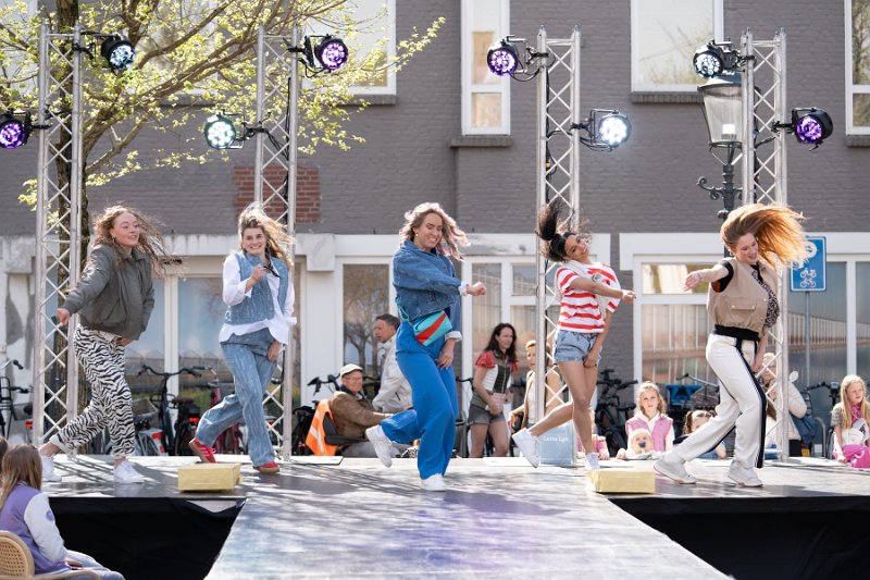 Modeshow 165_.jpg